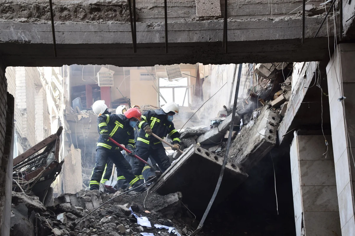 Prezydent Rosji Władimir Putin dokonał "potężnego błędu w ocenie" sytuacji na Ukrainie, w tym możliwości swoich wojsk, a jego doradcy boją się powiedzieć mu prawdę o wojnie - powiedział szef brytyjskiego wywiadu elektronicznego GCHQ Jeremy Fleming.