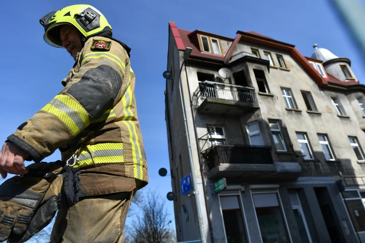 Tragiczny pożar w Starogardzie Gdańskim. Zginęło troje małych dzieci. W szpitalu są ich rodzice oraz siostrzyczka. 