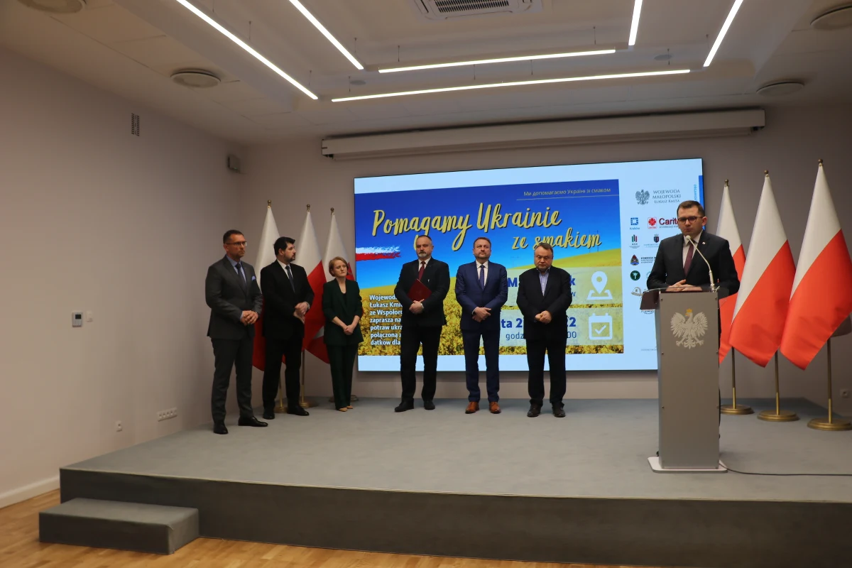 "Kuchnia zawsze była częścią każdego narodu, a takie akcje pomagają w integracji i zrozumieniu" - mówi konsul generalny Ukrainy w Krakowie Wiaczesław Wojnarowski.  W sobotę na Małym Rynku odbędzie się wyjątkowe wydarzenie - "Pomagamy Ukrainie ze smakiem" 