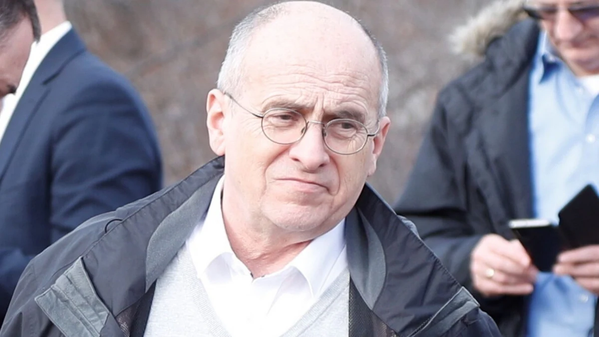 „Zwracam się do pana z apelem o przestrzeganie prawa i niepodejmowanie działań z zakresu polityki zagranicznej do których nie jest pan upoważniony” – w takim tonie minister spraw zagranicznych Zbigniew Rau pisze do marszałka Senatu Tomasza Grodzkiego.