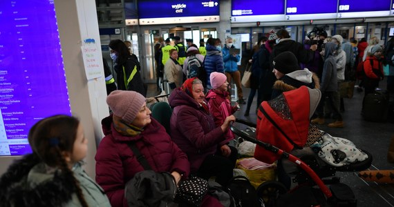 Kurczy się baza lokali dla uchodźców w mniejszych miastach na Mazowszu. Chodzi o miejsca należące do prywatnych osób, które deklarują, że przyjmą pod swój dach obywateli Ukrainy. 