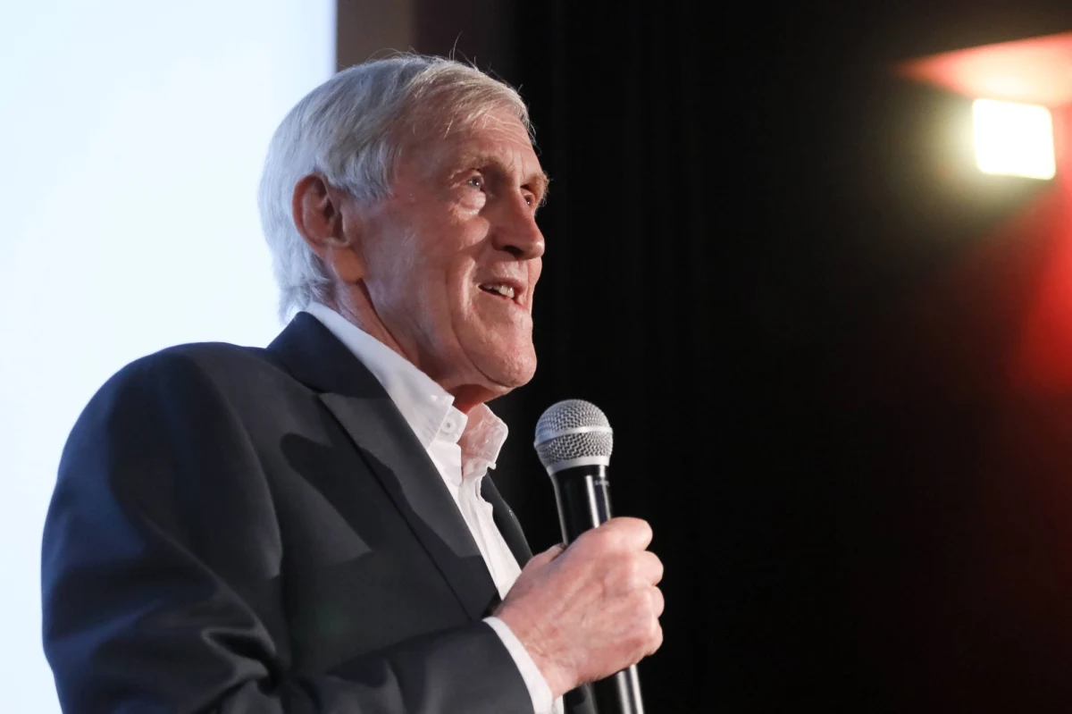 "Na pewno będziemy mieli dwóch mocnych przeciwników" - mówił - jeszcze przed rozpoczęciem losowania - o grupowych rywalach reprezentacji Polski podczas piłkarskich mistrzostw świata Jacek Gmoch w Popołudniowej rozmowie w RMF FM. Były selekcjoner reprezentacji Polski, pytany o to, na jakiego rywala z pierwszego koszyka chciałby, żeby trafiła nasza kadra, odpowiedział, że na Portugalię. 