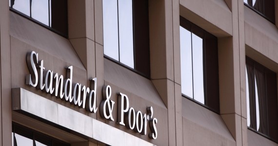 Agencja S&P Global Ratings potwierdziła długoterminowy rating Polski w walucie obcej na poziomie "A-" - poinformowała agencja w komunikacie. Perspektywa ratingu pozostała stabilna.