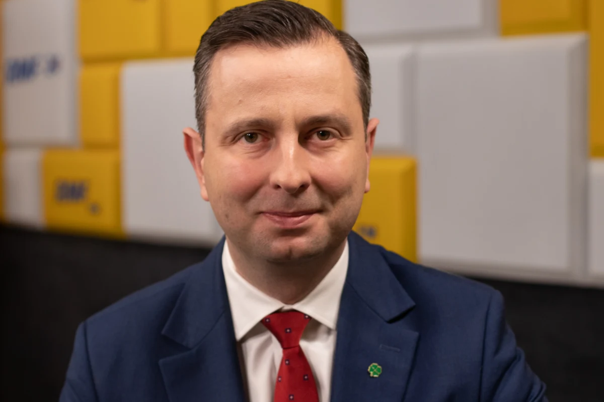 "Takie sformułowania po 7 latach sprawowania rządów, po 12 latach od katastrofy, brzmią niewiarygodnie - to jest najdelikatniej jak można powiedzieć" - tak Władysław Kosiniak-Kamysz, Gość Krzysztofa Ziemca w RMF FM, skomentował wczorajszą wypowiedź Jarosława Kaczyńskiego w mediach publicznych, że nie ma wątpliwości, iż w 10 kwietnia 2010 r. w Smoleńsku był zamach. "Takie hasła mają teraz na pewno przestrzeń, ale czy one oparte są o prawdę, czy o to że wybuchła wojna w Ukrainie? Dlatego te hasła padają, bo Zełenski wspomniał to w parlamencie polskim, czy dlatego że coś odkryto?" - mówił w RMF FM Kosiniak-Kamysz.