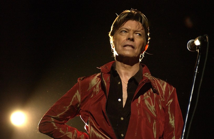 Nieodżałowany brytyjski artysta doczekał się nowej figury woskowej w londyńskim muzeum Madame Tussauds. Efekty są... zaskakująco dobre, a David Bowie wygląda jak żywy!