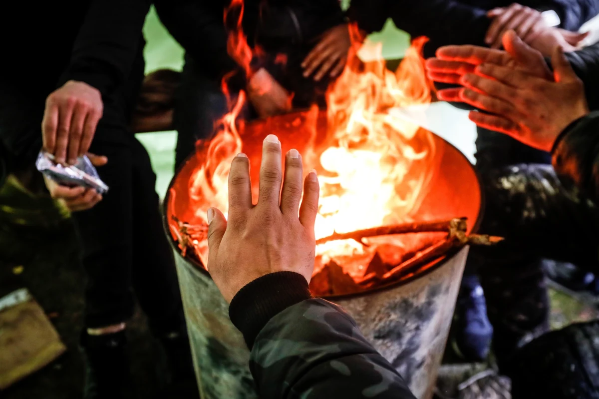 Ukraińscy uchodźcy, którzy ubiegają się o prawo pobytu w Antwerpii, największym mieście Belgii, muszą czekać tam nawet dwa miesiące na wydanie stosownych dokumentów - informuje w sobotę dziennik "Gazet van Antwerpen”.