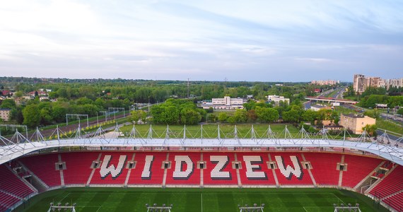 Po niedzielnych awanturach na trybunach zajmowanych przez fanów GKS Tychy podczas meczu z Widzewem, sektor dla kibiców gości na łódzkim stadionie będzie zamknięty do końca sezonu. Taką informację przekazał w poniedziałek rzecznik prasowy Widzewa - Marcin Tarociński.