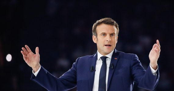 Na niespełna tydzień przed wyborami prezydenckimi we Francji do 5,5 pkt procentowego zmniejszył się dystans między urzędującym szefem państwa Emmanuelem Macronem a liderką skrajnie prawicowej partii Zjednoczenie Narodowe Marine Le Pen - wynika z opublikowanego w poniedziałek sondażu IFOP-Fiducial dla magazynu "Paris Match", stacji LCI i Sud Radio.