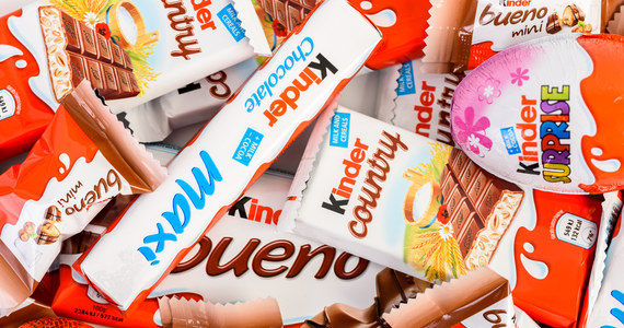 Ferrero podjął decyzję o wycofaniu z brytyjskiego rynku Kinder Niespodzianki, a brytyjska Agencja Standardów Żywności (FSA) odradziła spożywania Kinder Niespodzianki. Powód? W pochodzącej z Belgii czekoladzie, wchodzącej w skład popularnego "jajka niespodzianki", wykryto salmonellę, zatruło się nią 63 dzieci. Większość z nich ma poniżej 5 lat.