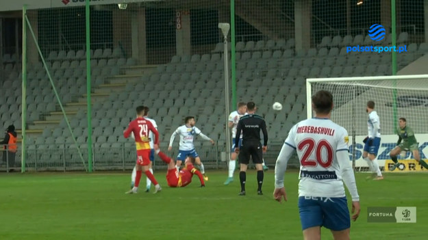 Korona Kielce - Podbeskidzie Bielsko-Biała 2-1 (1-0)

Bramki: Dawid Błanik 10, Jacek Kiełb 90+5 - Emre Celtik 51
