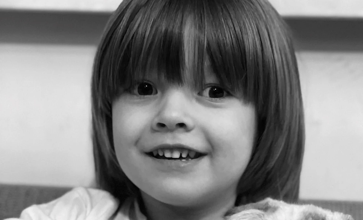 Tragiczny finał poszukiwań 4-letniego Saszy z okolic Kijowa. Chłopiec zaginął w połowie marca. Łódź, którą uciekał razem z bliskimi przed Rosjanami, przewróciła się na Dnieprze. Teraz jego matka poinformowała o znalezieniu ciała syna. 