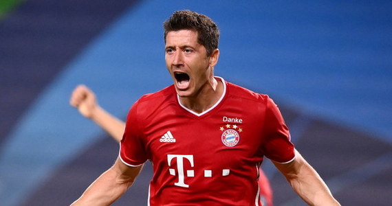 Robert Lewandowski znów na ustach wszystkich. Hiszpańskie media potwierdzają, że FC Barcelona jest poważnie zainteresowana transferem kapitana reprezentacji Polski. Dziennik "Sport" podaje, że Barca jest w stanie wyłożyć na snajpera Bayernu Monachium nawet 100 mln euro.