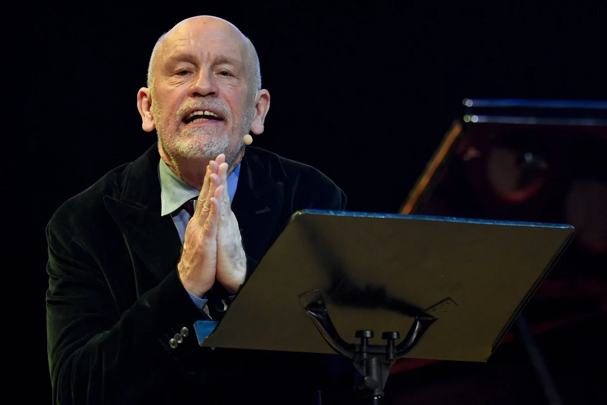 Amerykański aktor John Malkovich ma w czerwcu odwiedzić Wrocław. Wszystko za sprawą międzynarodowej produkcji "Podróż zimowa" w reżyserii Alex Helfrecht. Zdjęcia będą realizowane w Centrum Technologii Audiowizualnych CeTA.

