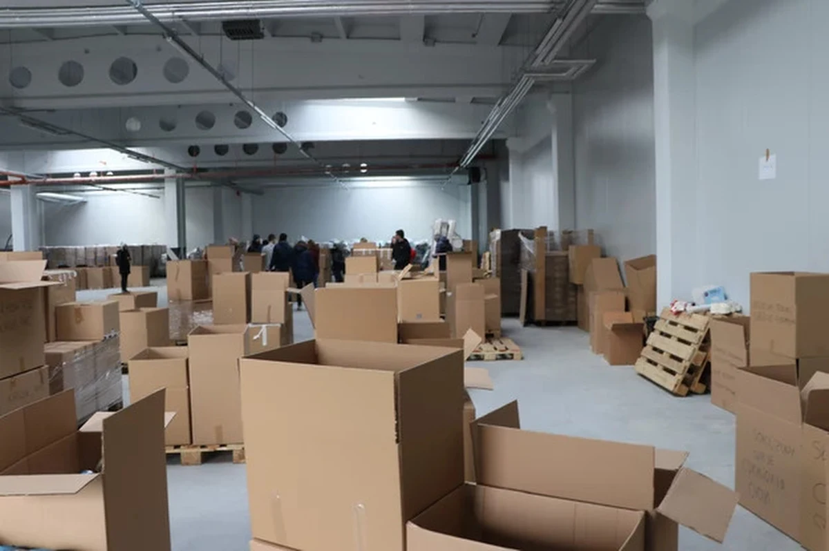 We Wrocławiu oganizacja katolicka Pomoc Kościołowi w Potrzebie oraz Fundacja Ukraina organizują transport humanitarny do ukraińskiej Buczy i Czernichowa. Trwa zbiórka darów. Potrzebne są między innymi środki opatrunkowe, leki przeciwbólowe, czy konserwy.