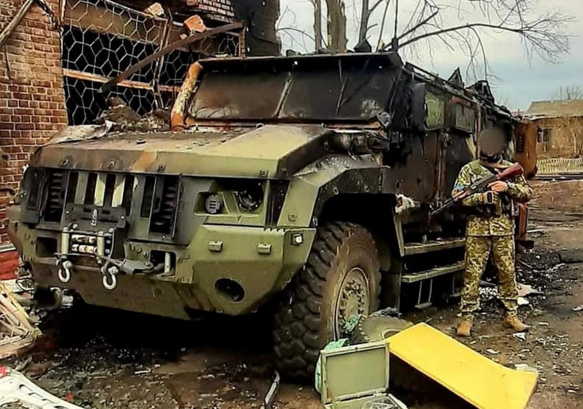 Niepokojącą aktywność wojskową na terytorium Białorusi zaobserwował sztab generalny ukraińskiej armii. Dodatkowo - informując w porannym komunikacie o sytuacji na froncie - dowództwo podaje, że Rosjanie w nocy skupiali się na zajęciu Mariupola, blokadzie Charkowa oraz ostrzałach miejscowości w obwodzie charkowskim i ługańskim. 