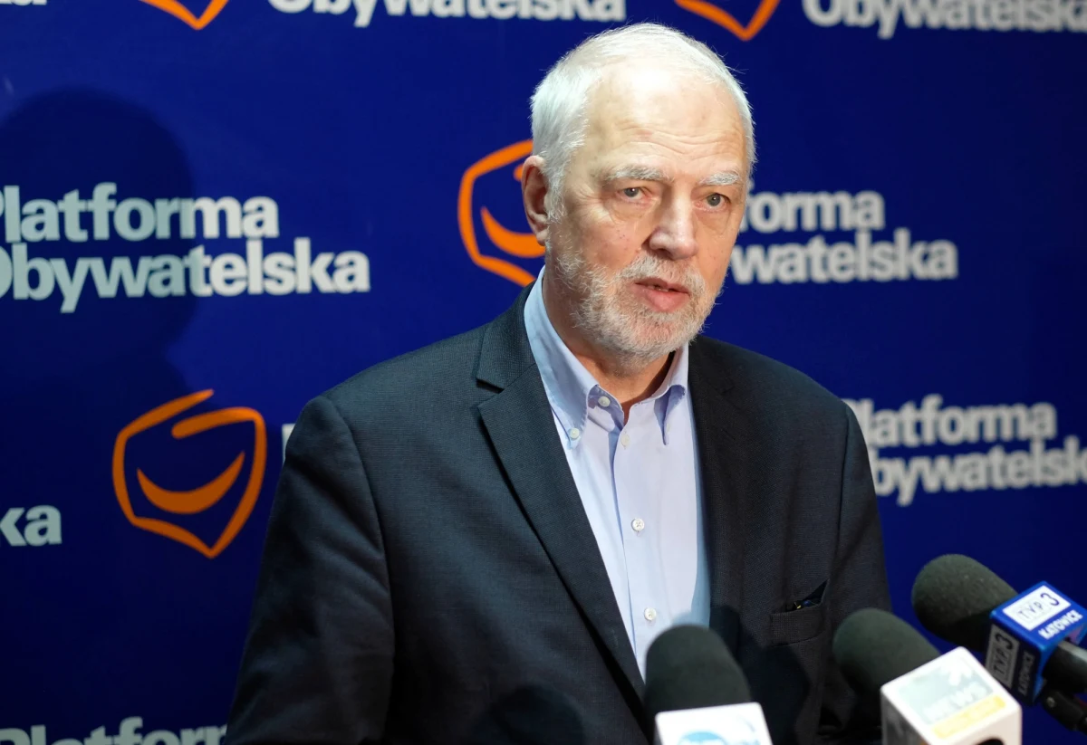 Bruksela wprowadza pierwszy raz sankcje na import surowców energetycznych z Rosji. Według nieoficjalnych informacji pełny zakaz ma obowiązywać od połowy sierpnia. Do tego czasu ma wygasnąć większość obowiązujących teraz kontraktów. Michał Zieliński rozmawiał w Radiu RMF24 w cyklu "7 pytań po 7.07" z eurodeputowanym Platformy Obywatelskiej Janem Olbrychtem wiceprzewodniczącym największej frakcji w unijnym parlamencie czyli grupy Europejskiej Partii Ludowej. To członek między innymi komisji zajmującej się budżetem. 