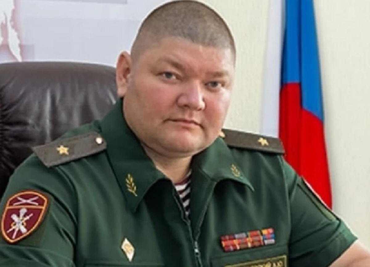 To rosyjski generał Aleksiej Dombrowski wydał rozkaz ostrzału osiedli mieszkalnych w Enerhodarze na południowym wschodzie Ukrainy, a także obiektów Zaporoskiej Elektrowni Jądrowej - poinformował ukraiński koncern atomowy Enerhoatom.