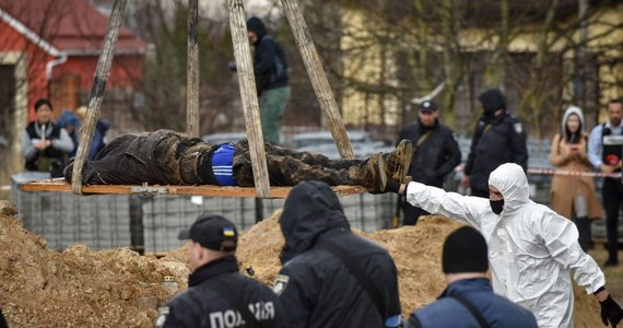 Dziesiątki obywateli Mołdawii walczy w Ukrainie. Większość z nich zaciągnęła się do armii ukraińskiej w pierwszych dniach wojny – pisze „Europejska Prawda”. Według portalu, dziennikarzom mołdawskiego kanału telewizyjnego TV8 udało się porozumieć z bojownikami. „Widziałem na własne oczy zbrodnie popełnione przez rosyjskich żołnierzy w tych miastach. Widziałem, jak strzelano do cywilów na oślep” – mówi jeden z mężczyzn, relacjonując to, co działo się w podkijowskich miejscowościach.