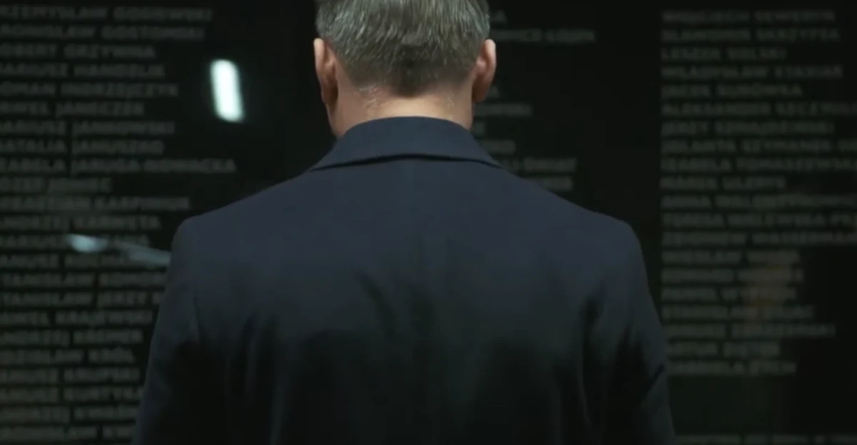 Kiedy zamknę oczy - to widzę trumny Pary Prezydenckiej w Sali Kolumnowej – powiedział prezydent Andrzej Duda w nagraniu opublikowanym w mediach społecznościowych Kancelarii Prezydenta w 12. rocznicę katastrofy smoleńskiej. 