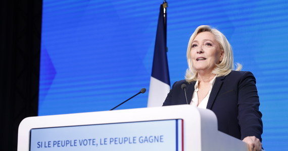 Wybór między mną a Emmanuelem Macronem jest wyborem cywilizacyjnym – oświadczyła kandydatka Zjednoczenia Narodowego Marine Le Pen po ogłoszeniu wstępnych wyników niedzielnej pierwszej tury wyborów prezydenckich we Francji. Oboje zmierzą się w drugiej turze 24 kwietnia.