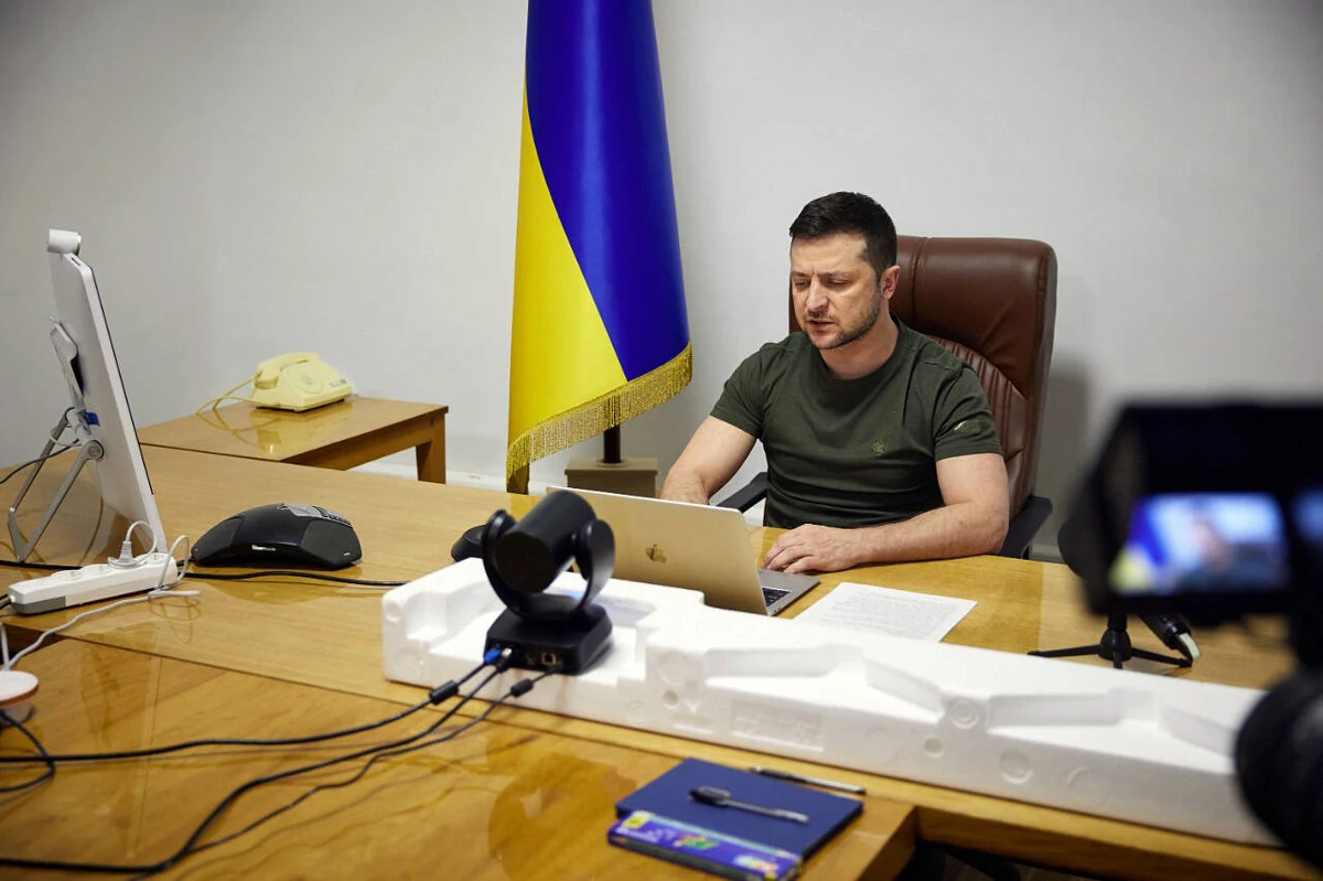 W swoim regularnym wystąpieniu na Facebooku Prezydent Ukrainy Wołodymyr Zełenski oświadczył, że Moskwa nie ma odwagi przyznać się do błędnej polityki wobec swojego sąsiada.
