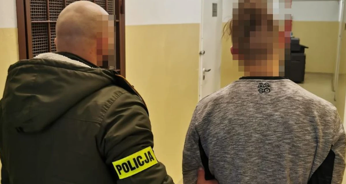 27-latek z Gdańska usłyszał zarzuty za posiadanie narkotyków. Podczas przeszukania mieszkania mężczyzny środki odurzające znaleziono w… zamrażalce. 