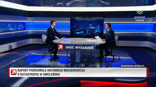 O raport podkomisji Bogdan Rymanowski zapytał wiceministra Marcina Ociepę.- Mamy odpowiedzialność, jako politycy, pracować na rzecz prawdy. W 2010 roku nie było rządu, który był zainteresowany prawdą, dlatego że wówczas bardzo szybko oddano śledztwo Rosjanom, bardzo szybko nawet posłom Platformy rozsyłano sms-y jeszcze w dniu katastrofy obciążające winą pilotów i nikt nie był zainteresowany tym, żeby rzetelnie zbadać tę katastrofę - powiedział.Pytany, czy podpisałby się pod konkluzjami przedstawionego przez Antoniego Macierewicza raportu, odparł: "O tym powinny decydować sądy, ewentualnie trybunały". - Proszę nie oczekiwać ocen politycznych wobec materiału, który ma charakter ekspercki - powiedział i dodał, że nie jest specjalistą od wypadków lotniczych.- Natomiast z całą pewnością powinniśmy zdać sobie sprawę, że dopiero teraz, kiedy widzimy co się dzieje na Ukrainie, spadają z jednej strony maski, a z drugiej strony łuski z oczu tym, którzy twierdzili z całą stanowczością, że Rosjanie nie byli zdolni do tego, żeby przeprowadzić zamach. Dziś możemy powiedzieć z całą mocą: myliliście się - stwierdził wiceminister. I dodał: "Istnieje prawdopodobieństwo tego, że ta katastrofa była spowodowana wynikiem działań zewnętrznych - oczywiście rosyjskich".Fragment programu "Gość Wydarzeń", emitowanego na antenie Polsat News.