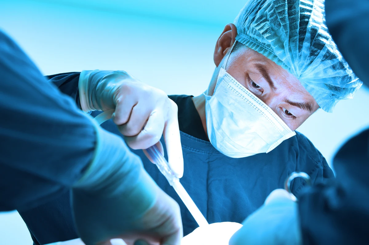 Lekarze z Górnośląskiego Centrum Zdrowia Dziecka w Katowicach wrócili z Ukrainy. Kilka dni spędzili we Lwowie, gdzie operowali i konsultowali chore i ranne dzieci. Pojechali tam dzięki kontaktom z jednym z lwowskich lekarzy, który w przeszłości był na stażu w katowickiej klinice dziecięcej.