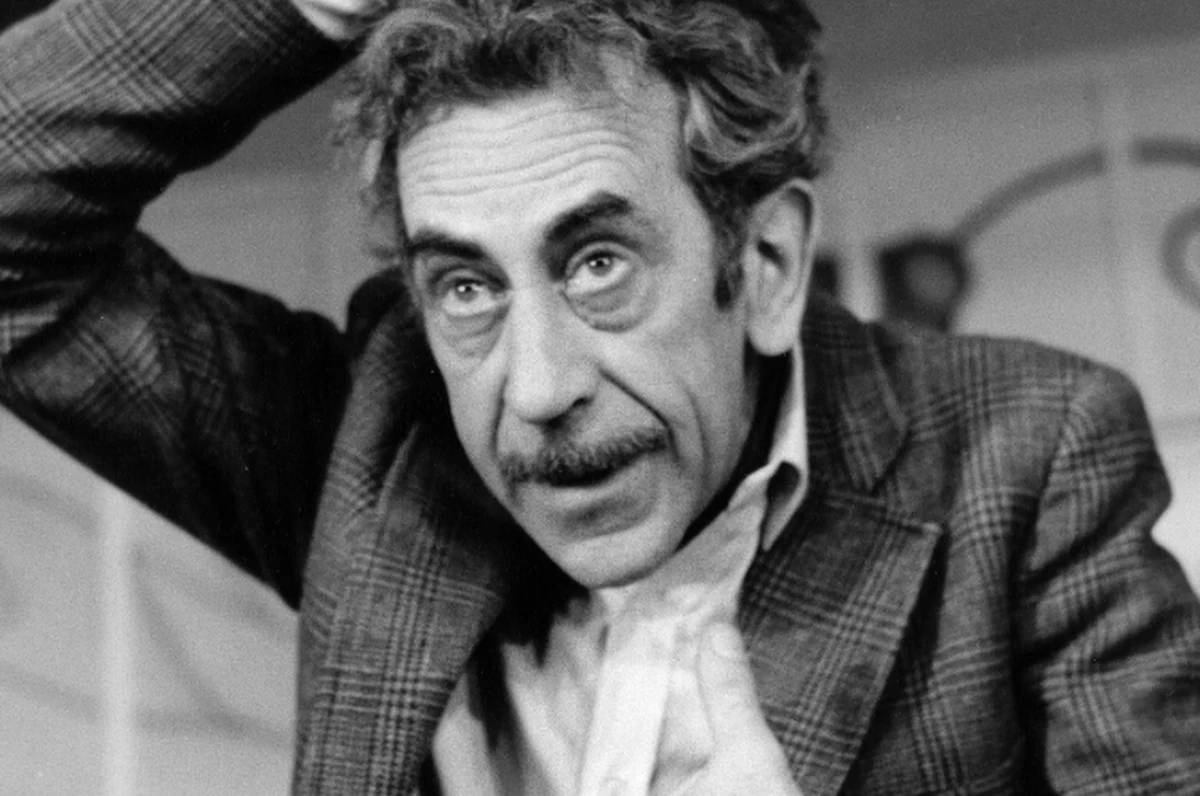 Wybitny aktor Jan Kobuszewski zostanie patronem Sceny Kameralnej stołecznego Teatru Kwadrat. Uroczystość odbędzie się 19 kwietnia, w 88. rocznicę urodzin zmarłego w 2019 roku Mistrza. 