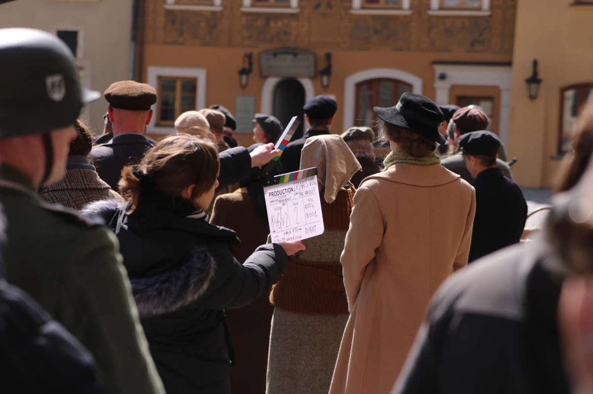 w Lublinie trwają zdjęcia do filmu "Przysięga Ireny". Filmowcy pracują na wybranych ulicach Starego Miasta i w Muzeum Wsi Lubelskiej od 10 kwietnia. Akcja kanadyjsko-amerykańsko-polskiej produkcji rozgrywa się w realiach II wojny światowej i inspirowana jest wyjątkową biografią Ireny Gut.