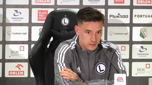 Wypożyczony z Dynama Kijów do Legii Warszawa Benjamin Verbić na konferencji prasowej, po towarzyskim "Meczu o Pokój". Legia przegrała z Dynamem Kijów 1-3.