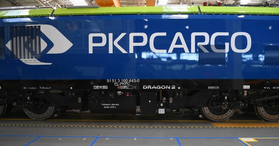 Kilkanaście osób okupuje w środę siedzibę PKP Cargo w Warszawie. To przedstawiciele związków zawodowych działających na kolei, którzy wczoraj prowadzili negocjacje z zarządem przewoźnika. 