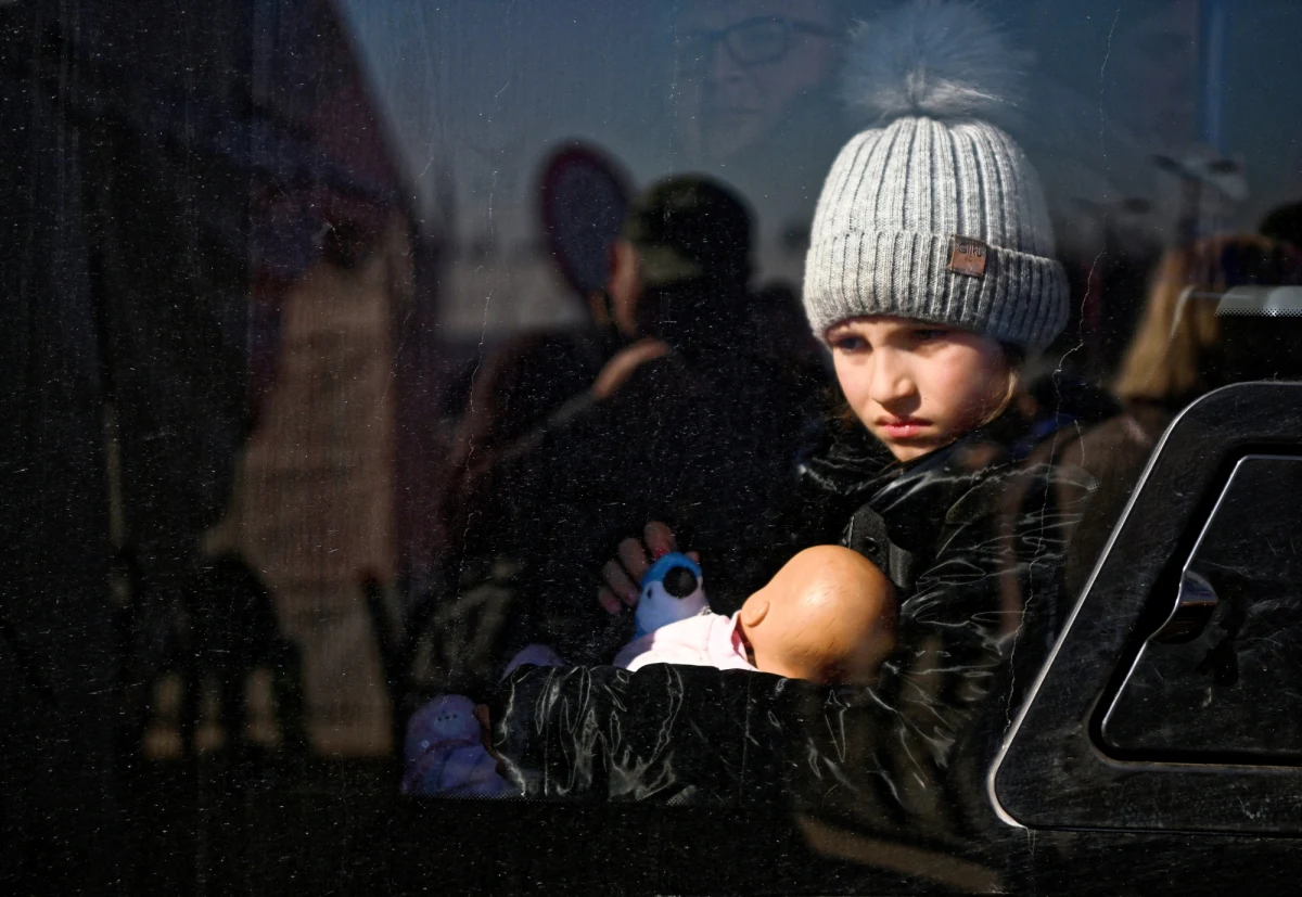 Jesteśmy rozczarowani postawą prezydenta Francji Emmanuela Macrona, który odmówił nazwania "ludobójstwem" działań rosyjskich wojsk na Ukrainie. Co więcej, powiedział, że narody Ukrainy i Rosji są jak bracia - przekazał rzecznik prasowy ukraińskiego MSZ Ołeh Nikołenko.
