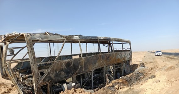 Co najmniej 10 osób zginęło w południowym Egipcie w wyniku zderzenia autobusu turystycznego z innym pojazdem. 14 osób zostało rannych - poinformowały miejscowe władze. 