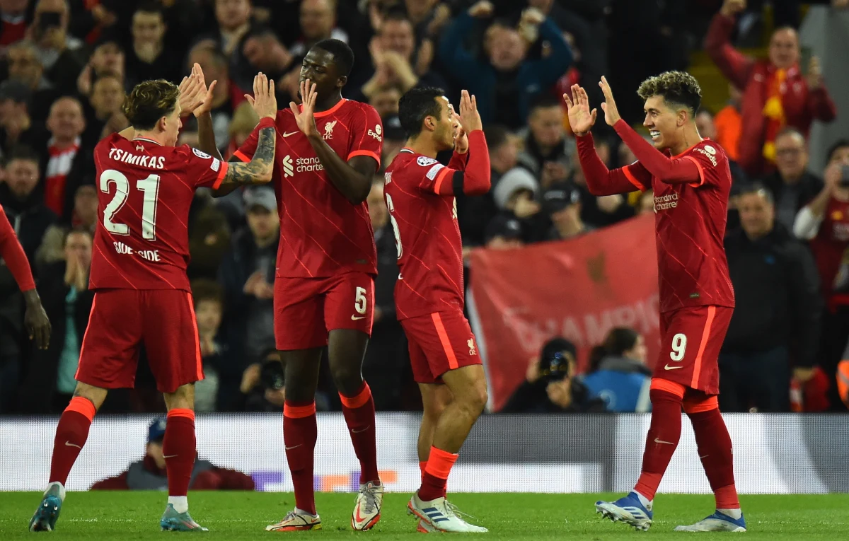 Liverpool i Manchester City uzupełniły w środę stawkę półfinalistów piłkarskiej Ligi Mistrzów. O finał oba angielskie zespoły powalczą na przełomie kwietnia i maja z hiszpańskimi - odpowiednio - Villarrealem i Realem Madryt.