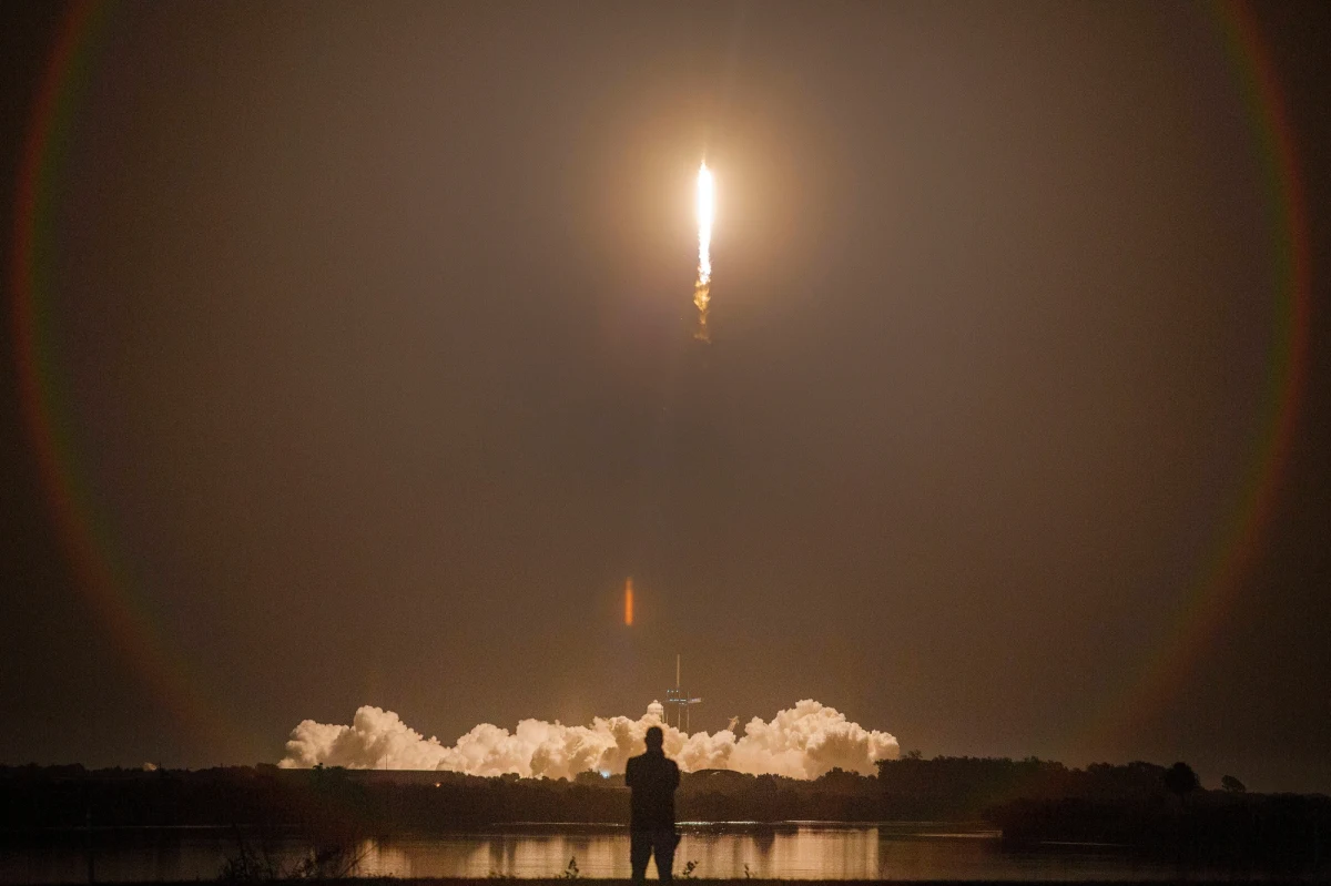 Europejska Agencja Kosmiczna (ESA) poinformowała, że w odpowiedzi na rosyjską agresję na Ukrainę kończy współpracę z rosyjską agencją Roskosmos w trzech misjach księżycowych.
