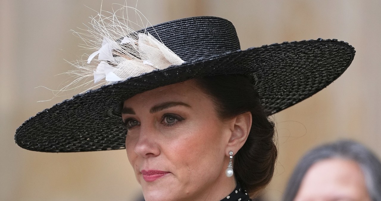 Kate Middleton będzie ratowała wizerunek królowej Elżbiety II? - pomponik.pl