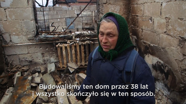 Mieszkańcy ukraińskiego Czernihowa wracają do domów po tym, gdy z miasta wycofały się rosyjskie wojska. Zniszczenia są ogromne. Ludzie z bólem serca patrzą na to, co nierzadko budowali przez całe życie.Pomagajmy Ukrainie - Ty też możesz pomóc!  Zobacz, jak?
