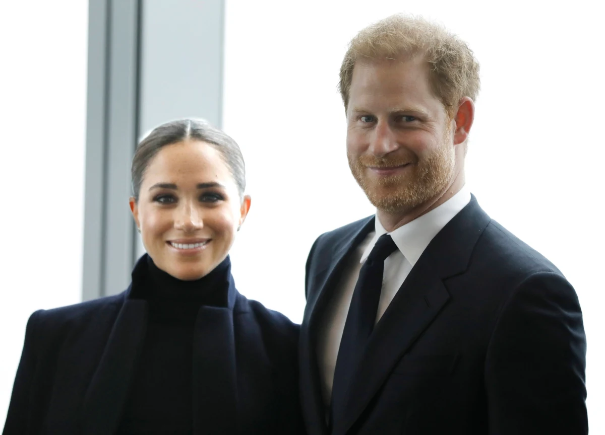 Po raz pierwszy od marca 2020 roku książę Harry i księżna Meghan odwiedzili wspólnie Wielką Brytanię. Jak podaje "The Sun", w czwartek spotkali się w sekrecie z królową Elżbietą II, a także z następcą tronu, księciem Karolem.