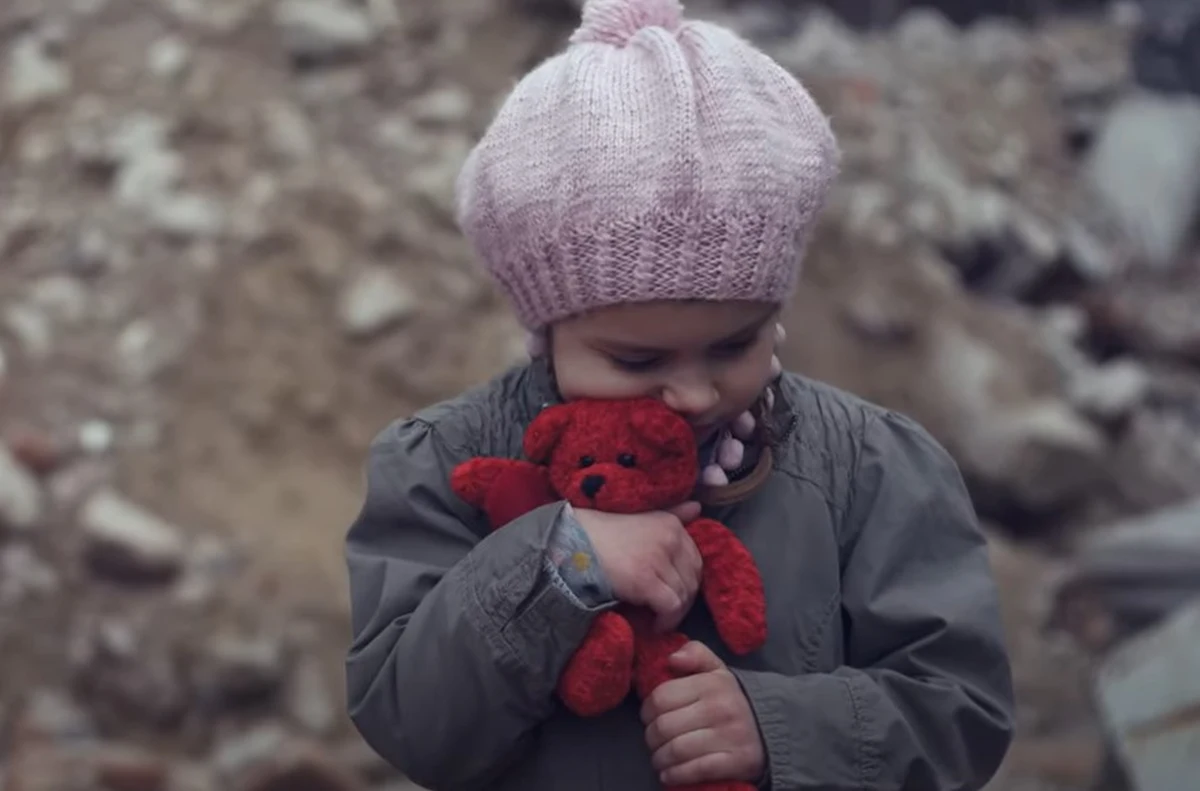 Przepiękną piosenką "Chcemy Mieć Sny" artyści zachęcają do wparcia zbiórki Polskiej Akcji Humanitarnej. Pieniądze zostaną przekazane na pomoc Ukrainie. Szczegóły, jak wpłacać pieniądze, znajdziecie w linku poniżej.