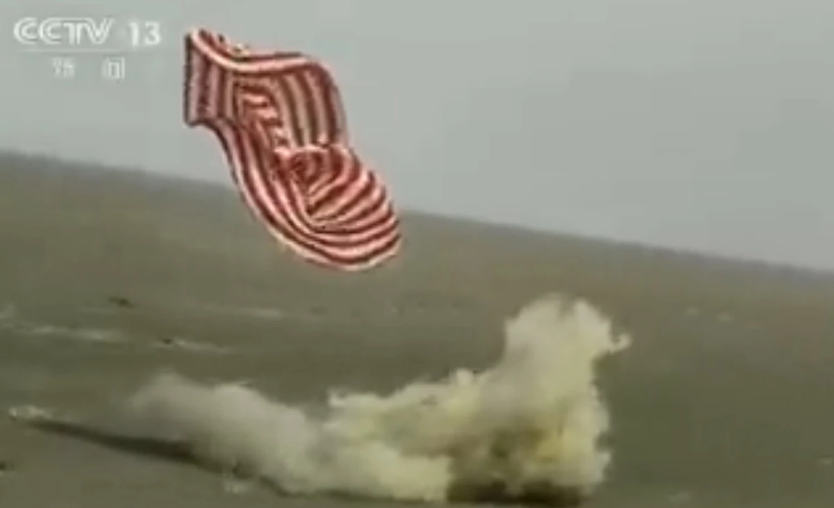 To była najdłuższa załogowa misja kosmiczna w historii Chin. Troje tajkonautów powróciło w sobotę na Ziemię po 183 dniach spędzonych na orbicie, gdzie brali udział w budowie pierwszej chińskiej stacji kosmicznej Tiangong.