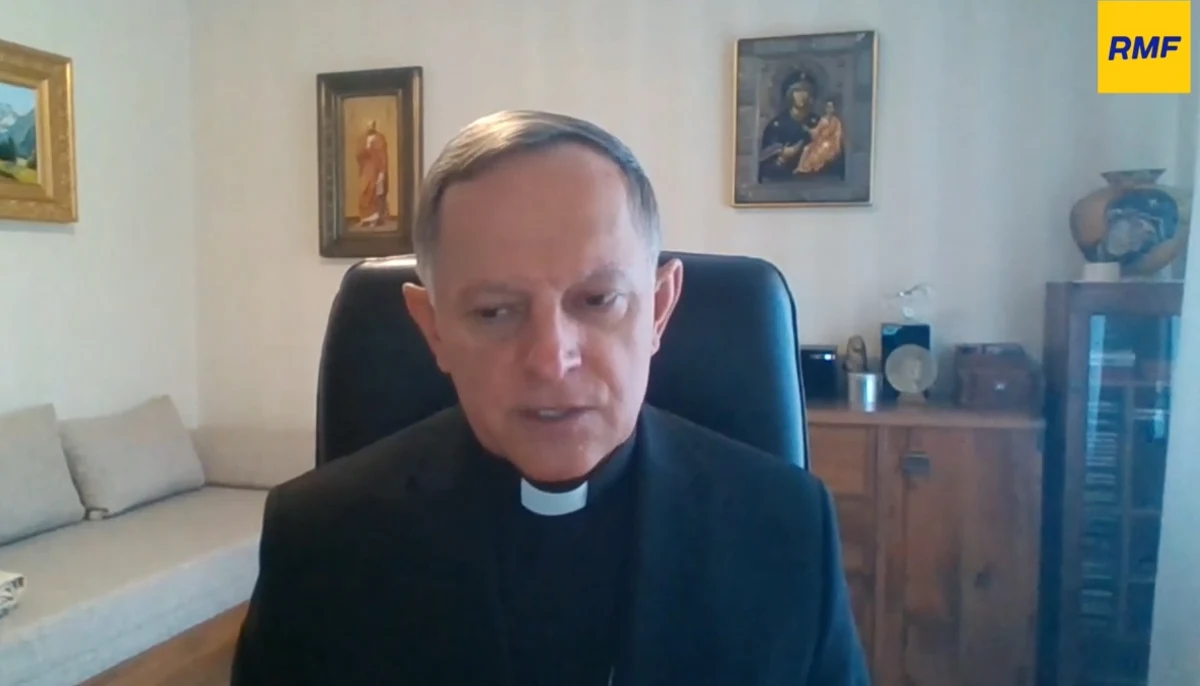 "Drogę krzyżową przeżywamy każdego dnia, bo słyszymy od naszych biskupów na wschodzie o wielkich tragediach" - mówił w RMF FM metropolita lwowski, abp Mieczysław Mokrzycki. "Gdybyśmy byli idealnymi chrześcijanami, nigdy nie byłoby wojny, kłótni" - podkreślał w Wielką Sobotę gość Krzysztofa Ziemca.