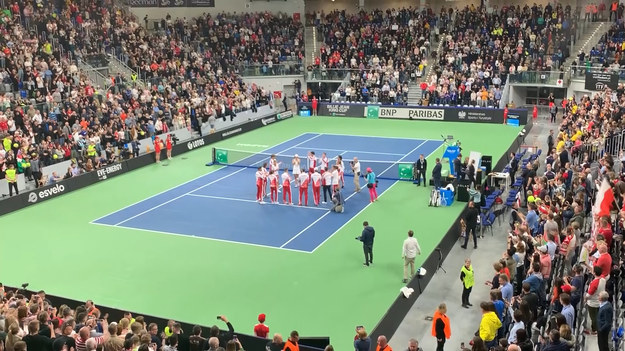 Iga Świątek i reprezentacja Polski świętuje wygraną Polska pokonała Rumunię 3:0 i awansowała do finałów turnieju Billie Jean King Cup.