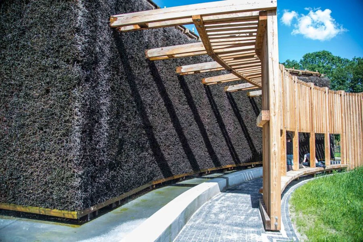 Mieszkańcy Krakowa znów mogą z niej korzystać. Po przerwie jesienno-zimowej ponownie została uruchomiona tężnia solankowa przy Zalewie Nowohuckim. Podobnie jak w poprzednim sezonie, będzie  czynna przez całą dobę, siedem dni w tygodniu.