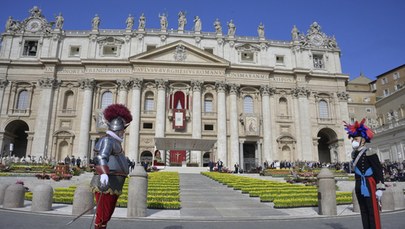 Franciszek: Niech nastanie pokój dla udręczonej Ukrainy, przestańmy prężyć muskuły