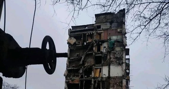 ​Sytuacja w Popasnej, mieście w obwodzie ługańskim, gdzie od początku inwazji trwa ostrzał, przypomina Mariupol - napisał szef regionalnych władz Serhij Hajdaj. "Orkowie postępują według jednego scenariusza" - podkreślił.