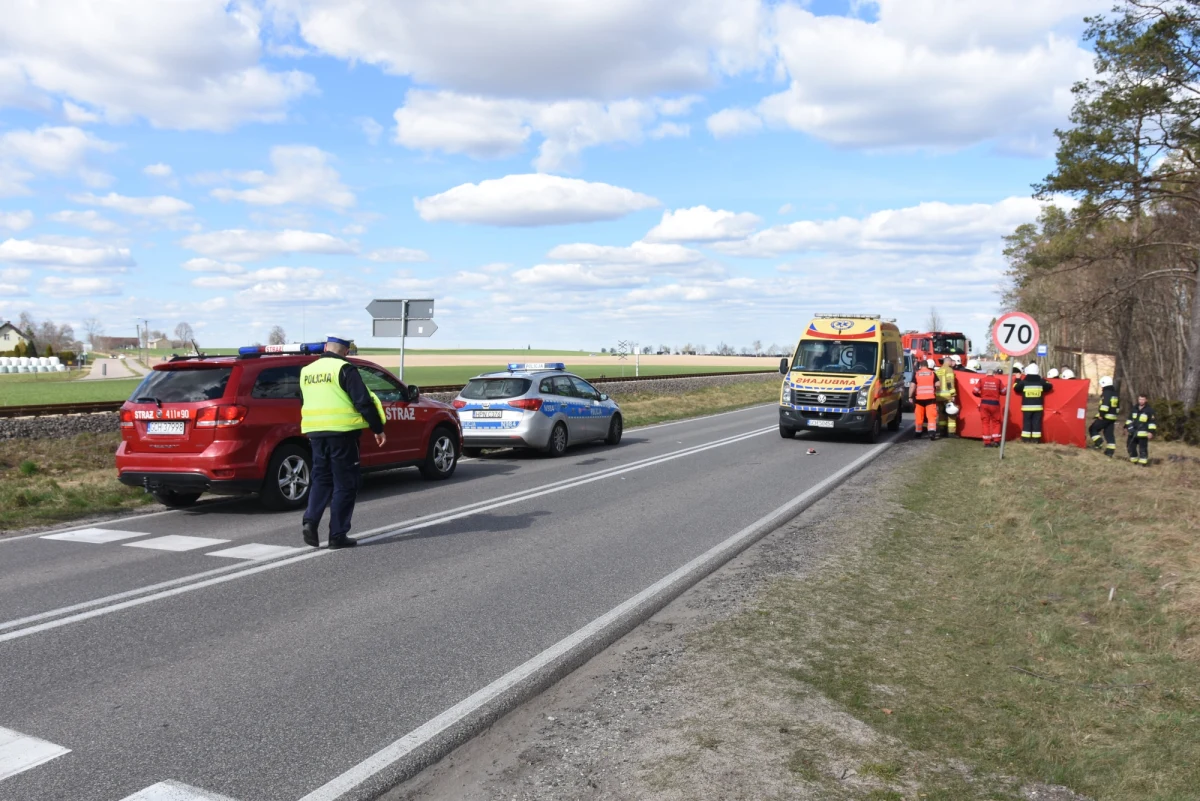 Śmiertelny wypadek w Żabnie pod Chojnicami na Pomorzu. Na pasach zginęła potrącona przez kierowcę samochodu osobowego 12-letnia dziewczynka.