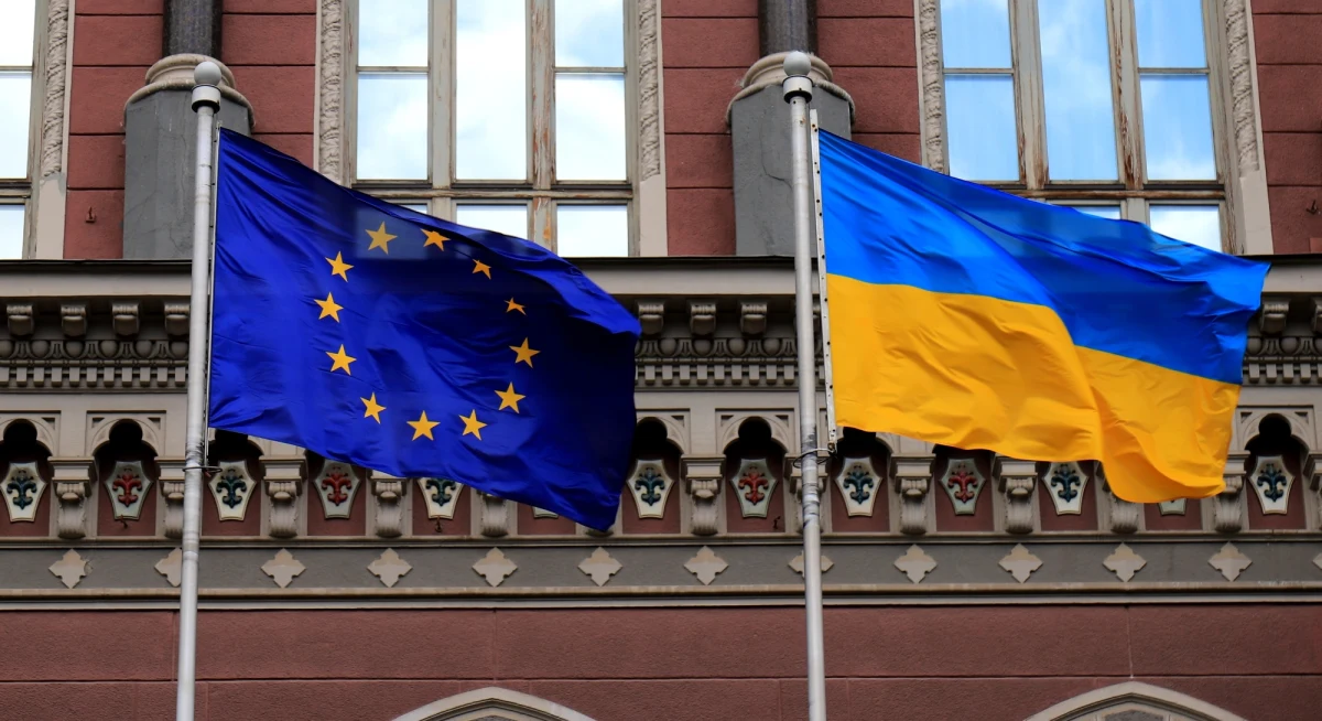 Władze Ukrainy wypełniły kwestionariusz w sprawie kandydowania do Unii Europejskiej, przekazany prezydentowi Wołodymyrowi Zełenskiemu przez przewodniczącą Komisji Europejskiej Ursulę von der Leyen - podał wiceszef biura prezydenta Ihor Żowkwa. 