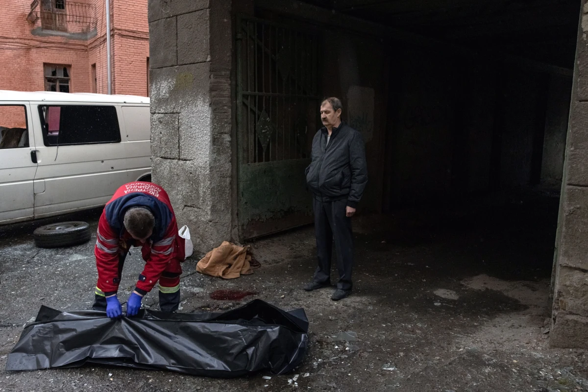 Od początku inwazji na Ukrainę Rosja straciła w wojnie około 20 600 żołnierzy; straty sprzętu to m.in. 790 czołgów i 2041 bojowych wozów opancerzonych – poinformował Sztab Generalny sił zbrojnych Ukrainy w komunikacie w poniedziałek rano.