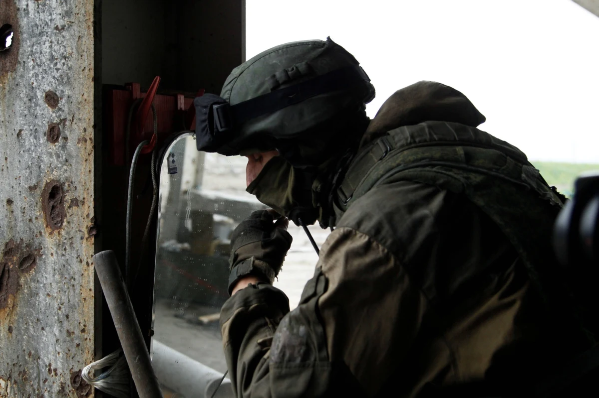 Czasem rana jest tak głęboka, że uniemożliwia normalne funkcjonowanie. Przy okazji może być zupełnie niewidoczna. Pewnie wkrótce będą się musieli z nimi mierzyć ukraińscy i rosyjscy żołnierze. O zepole stresu pourazowe z Radosławem Tworusem, kierownikiem Kliniki Psychiatrii Stresu Bojowego i Psychotraumatologii Wojskowego Instytutu Medycznego rozmawiała Marlena Chudzio.